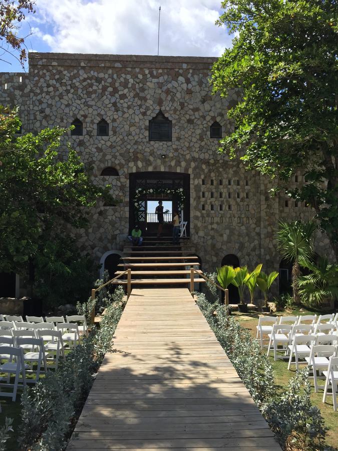 Pattoo Castle Villa Negril Exterior photo