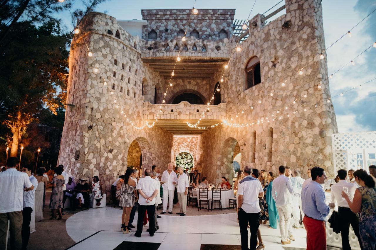 Pattoo Castle Villa Negril Exterior photo